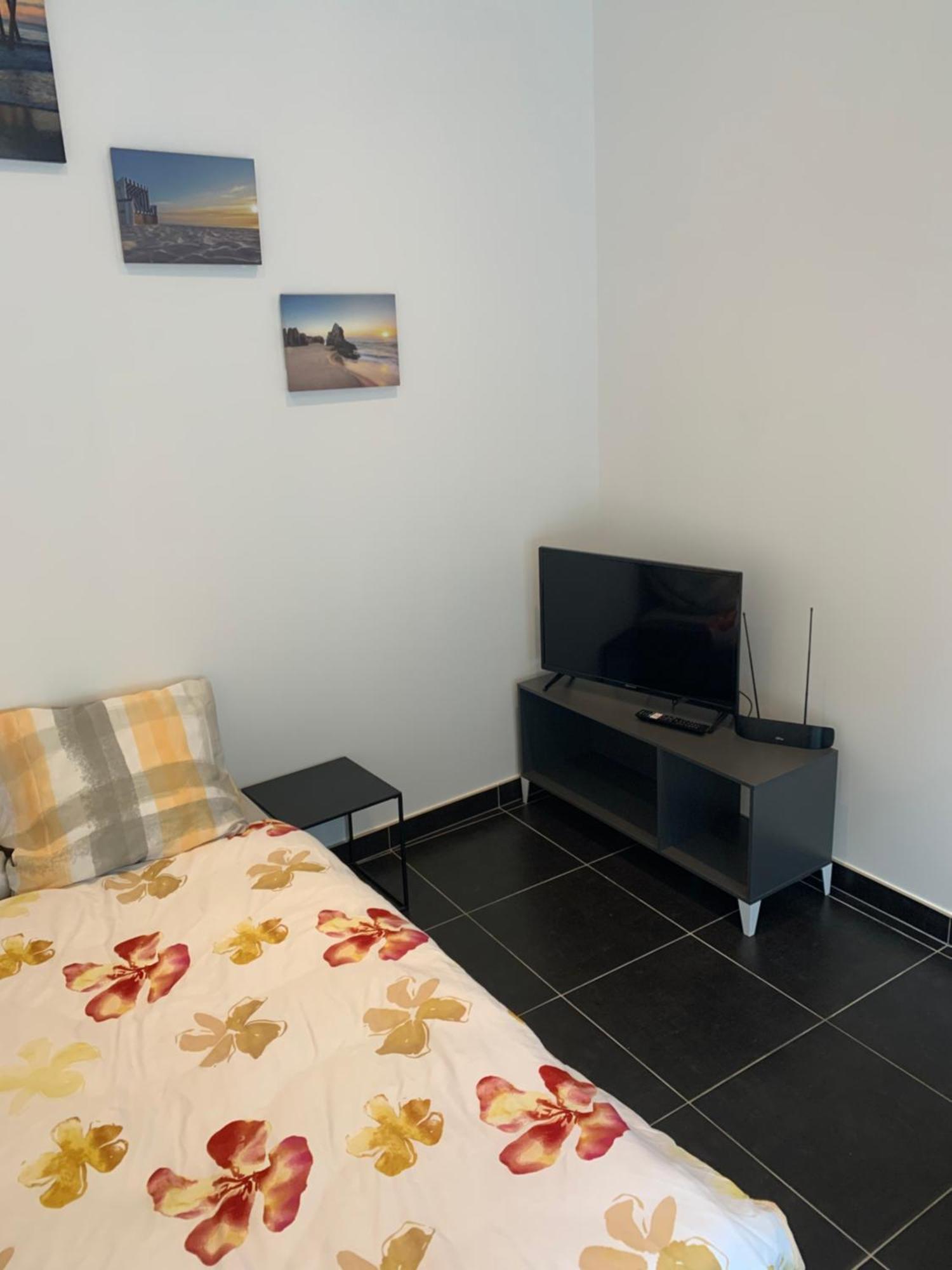 Jolie Maisonnette Avec Terrasse Nancy Centre Екстер'єр фото